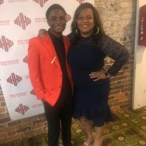 Meet your Posher, Dee dee